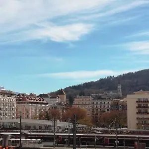  Séjour chez l'habitant -- Le Sanctuaire, à 50 Mètres De La Gare --